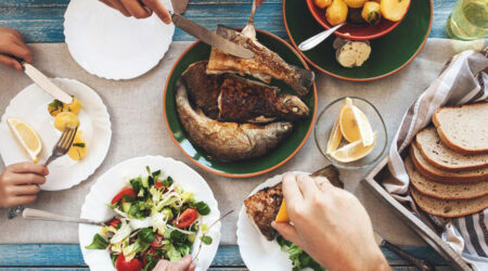 Easy dinner ideas that are a hit with families